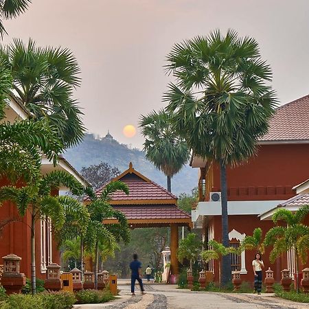 Westay @ Bagan Lotus Hotel Экстерьер фото
