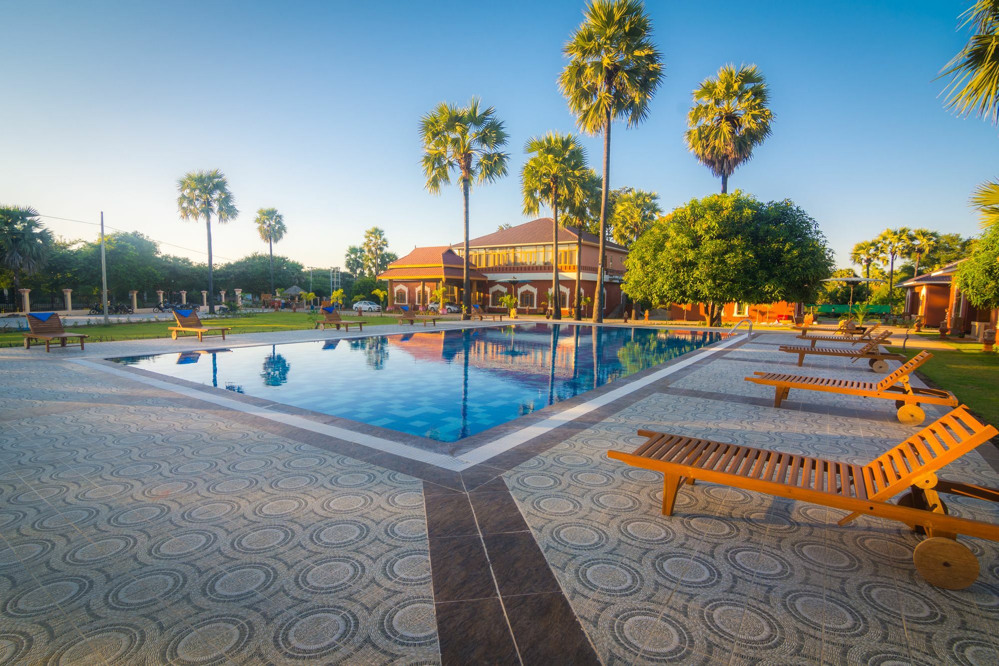 Westay @ Bagan Lotus Hotel Экстерьер фото